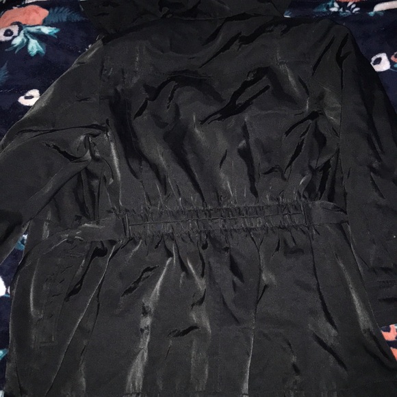 Woman’s jacket - Picture 3 of 3